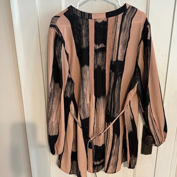 | Seven7 | Pink and Black Tunic - Picture 4 of 5